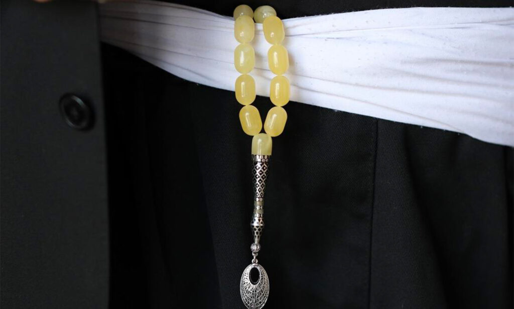 Tesbihin Anlamı ve Manevi Boyutu